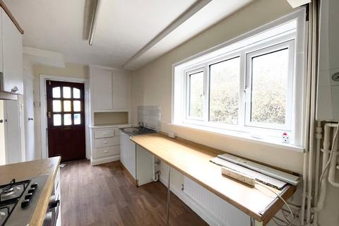 2 bedroom semi-detached house to rent, Hill Court Drive, Leeds, West Yorkshire, LS13