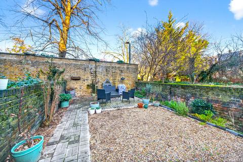 2 bedroom apartment for sale, Loraine Road, London N7