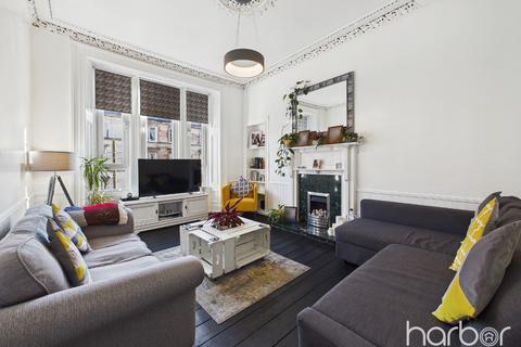 2 bedroom flat for sale, Meadowpark Street, Dennistoun, Glasgow, G31 2RU