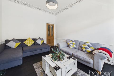 2 bedroom flat for sale, Meadowpark Street, Dennistoun, Glasgow, G31 2RU