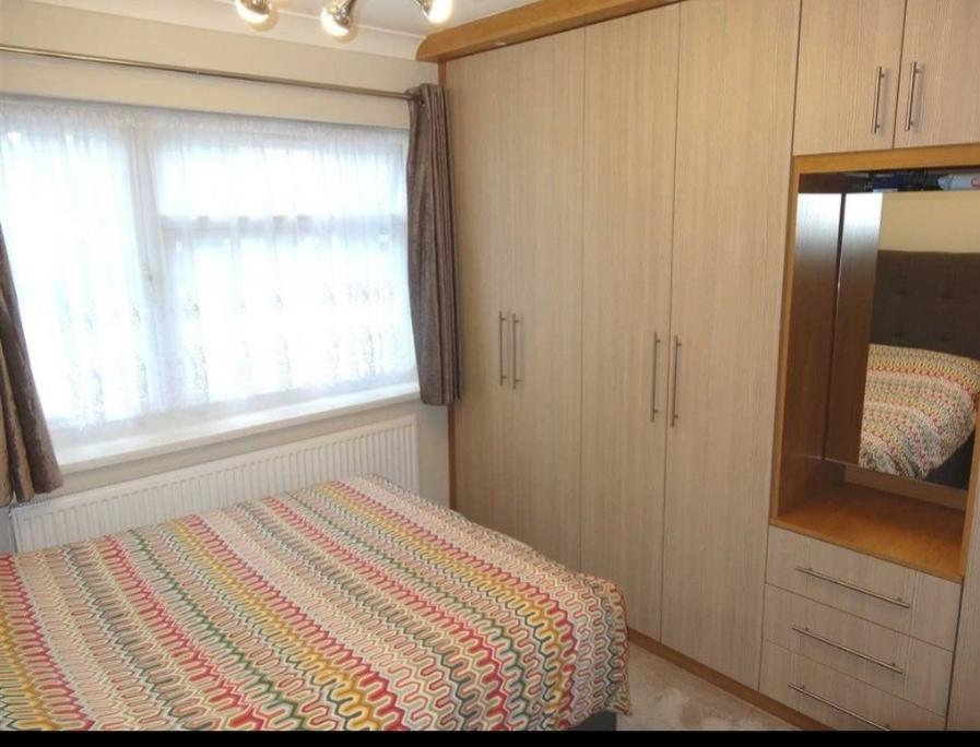 Bedroom2