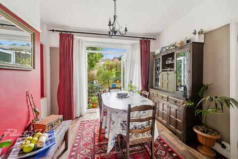 3 bedroom terraced house for sale, Donaldson Road, Shooters Hill