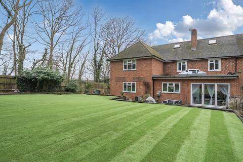5 bedroom end of terrace house for sale, Faringdon Avenue, Bromley