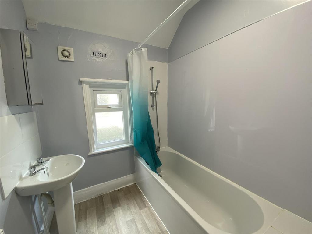 Bathroom.jpeg