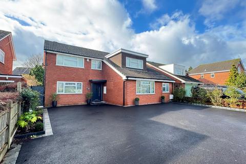 4 bedroom detached house for sale, 126 London Road, Shrewsbury, SY2 6PS