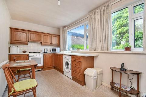 3 bedroom end of terrace house for sale, Whitestone Crescent, Yeadon, Leeds