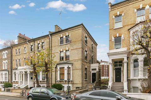 Studio to rent, Edith Road, London, W14