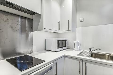 Studio to rent, Edith Road, London, W14