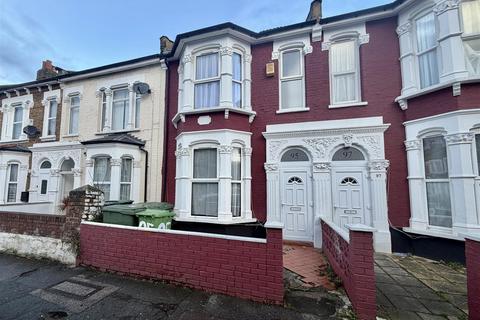 undefined, Sydney Road, London N8