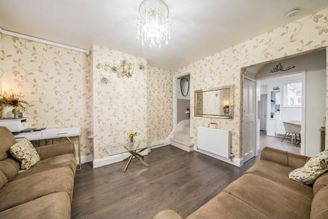 2 bedroom terraced house for sale, Darcy Road, London
