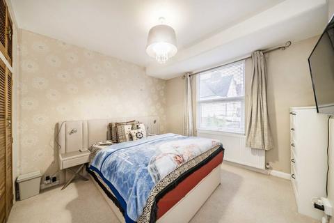 2 bedroom terraced house for sale, Darcy Road, London