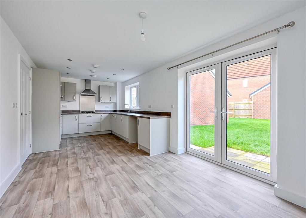 28 Furrow Drive-4.jpg