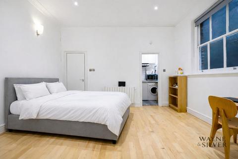 Studio to rent, Frognal, Hampstead, NW3