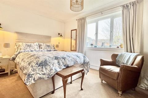 undefined, Tennyson Road, Diss