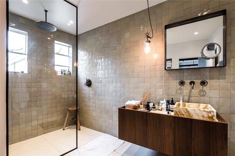 2 bedroom apartment for sale, Cavell Street, London, E1