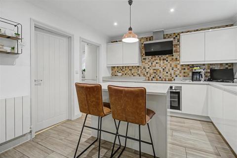 undefined, Modern Large Family Bungalow with Detached Annexe in Dersingham