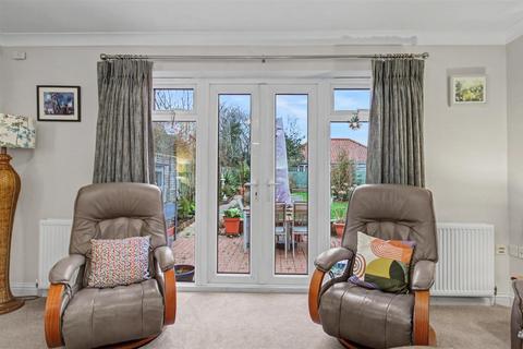 undefined, Modern Large Family Bungalow with Detached Annexe in Dersingham