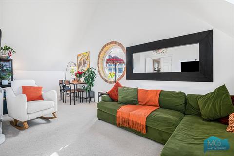 2 bedroom apartment for sale, Newsholme Drive, London, N21