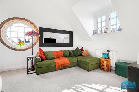 2 bedroom apartment for sale, Newsholme Drive, London, N21