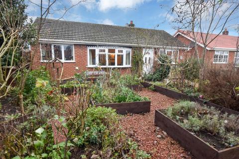 2 bedroom detached bungalow for sale, Barnfield Road, Collingham
