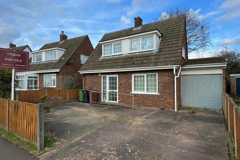 undefined, Ketts Avenue, Wymondham