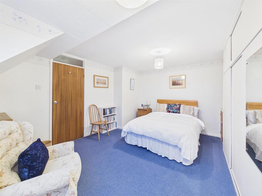 Bedroom: