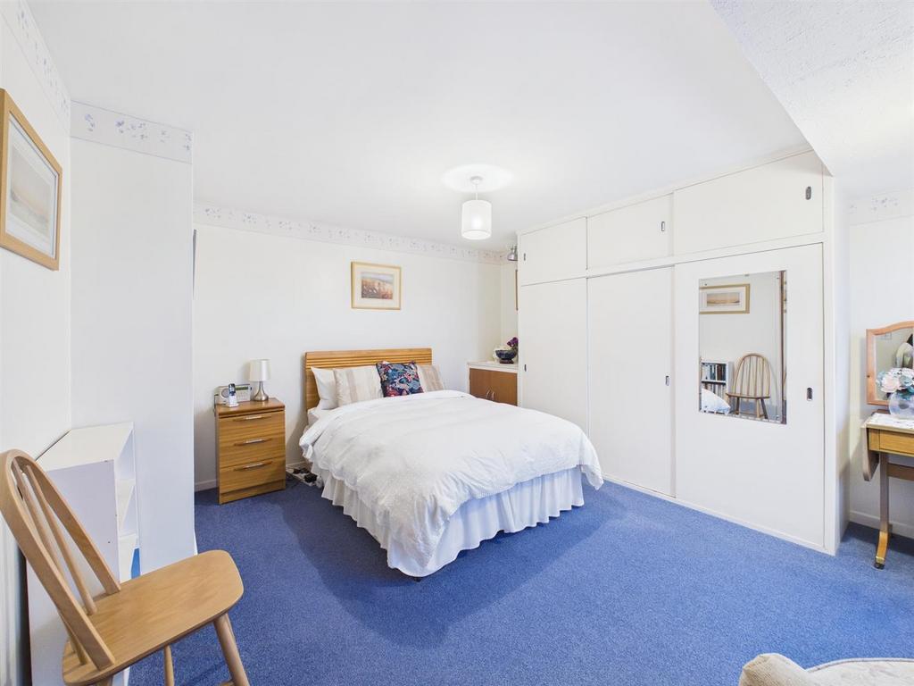 Bedroom: