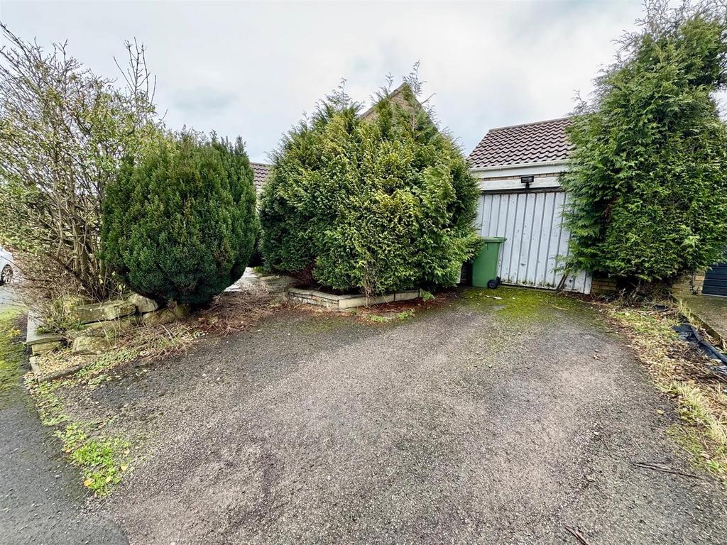 Driveway.jpg