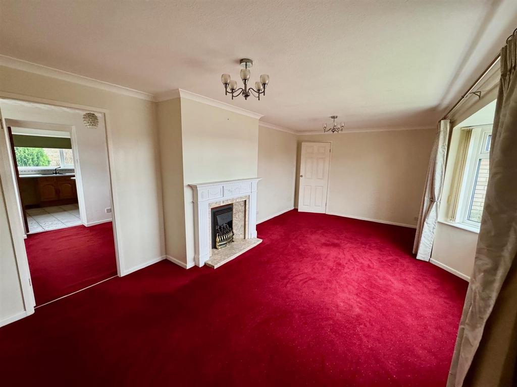 Lounge 3.jpg