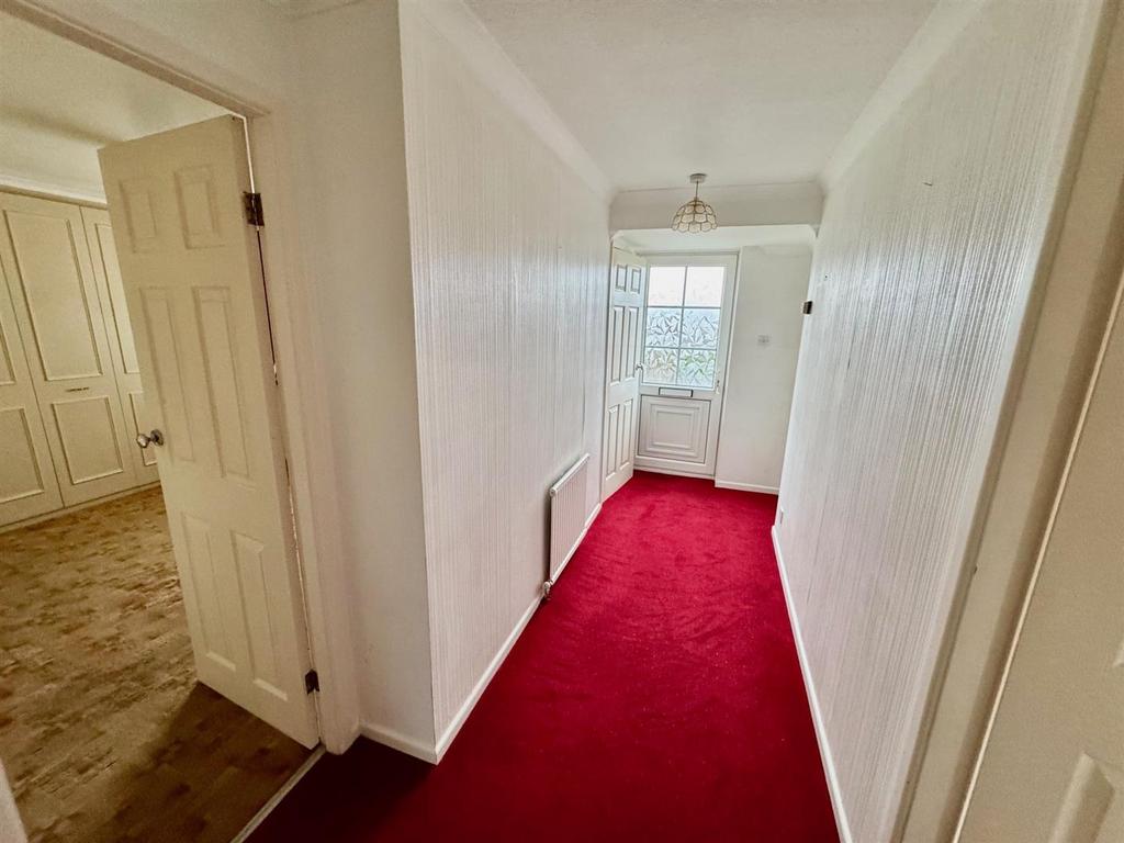 Hallway.jpg