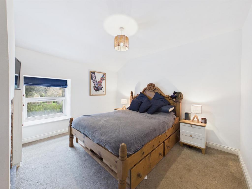 Bedroom:
