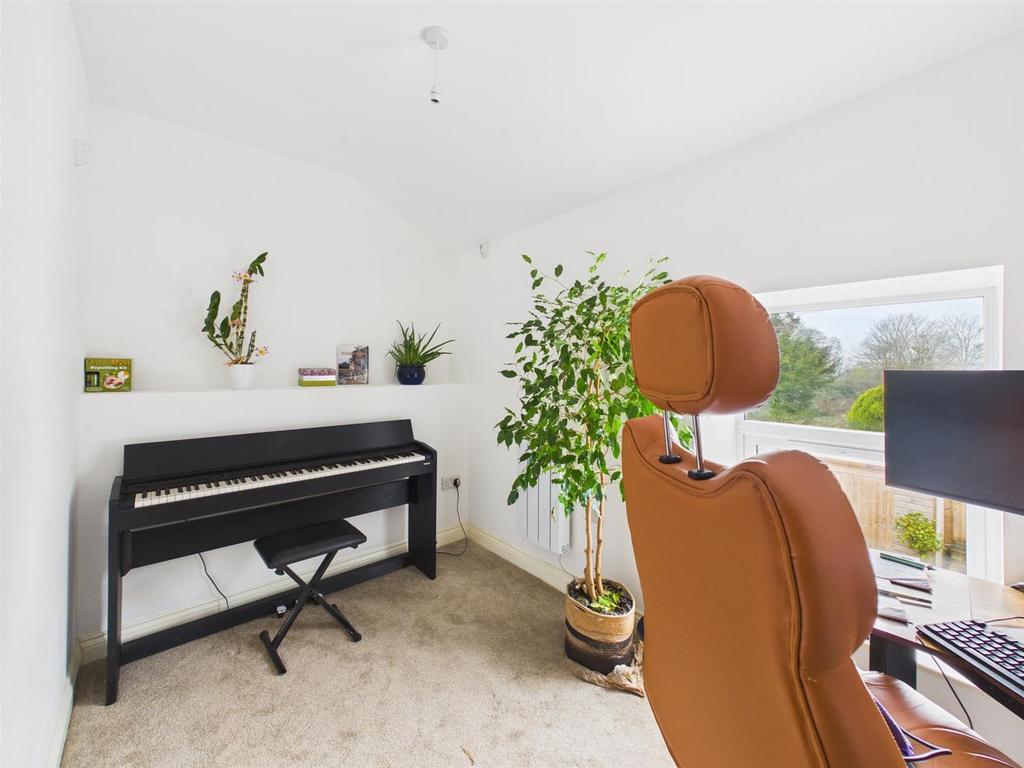 Bedroom: