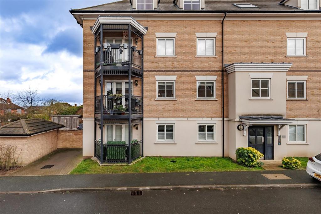 61 Buckingham Road (17).jpg