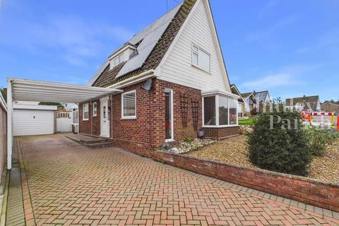 2 bedroom chalet for sale, Pound Close, Harleston
