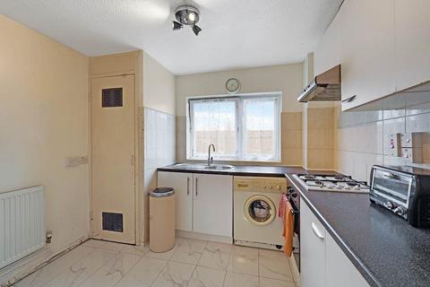 1 bedroom flat for sale, Sycamore Close, London E16