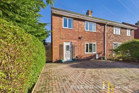 undefined, Warwick Avenue, Moorside