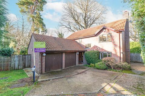 4 bedroom detached house for sale, Geffers Ride, Ascot, Berkshire, SL5 7JZ