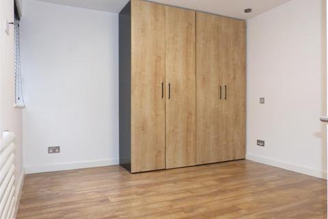 1 bedroom ground floor flat to rent, London Road, Enfield
