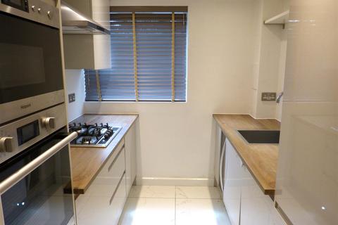 1 bedroom ground floor flat to rent, London Road, Enfield