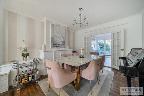 3 bedroom semi-detached house for sale, New Road, Abbey Wood