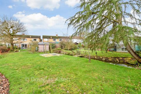 4 bedroom semi-detached house for sale, Plovers Mead, Wyatts Green, Brentwood, Essex