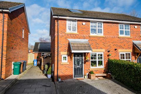 3 bedroom semi-detached house for sale, Quarry Road, Chorley