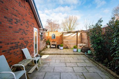 3 bedroom semi-detached house for sale, Quarry Road, Chorley