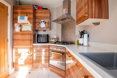 3 bedroom semi-detached house for sale, Quarry Road, Chorley