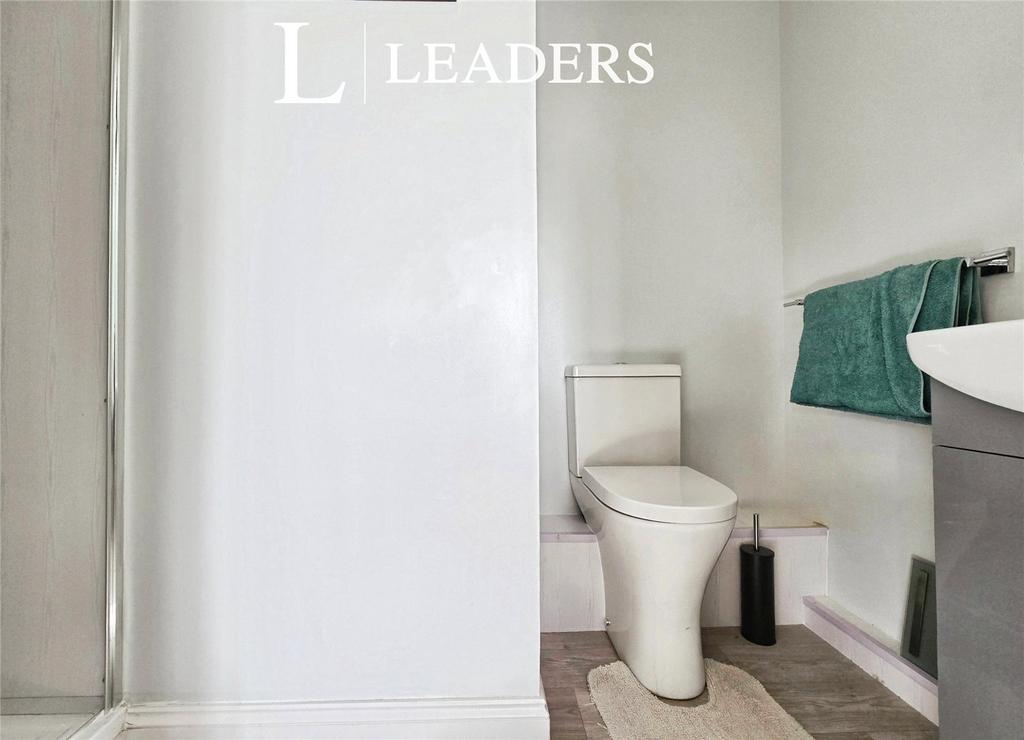 Shower En-Suite