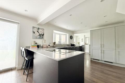 undefined, Ludlam Close, Leicester LE8