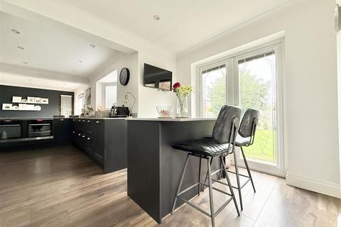 undefined, Ludlam Close, Leicester LE8