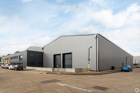 Warehouse to rent, 240-242 Lincoln Rd Enfield EN1 1SP