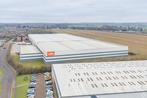 Warehouse to rent, 3 Express Business Park Rushden NN10 6GL
