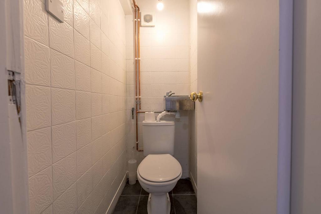 MFL4242950 617.jpg
